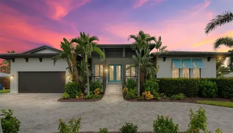 5569 Cape Leyte Dr, Sarasota, FL 34242