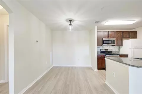 Dining - 8911 Manor Loop #207, Lakewood Ranch, FL 34202 photo 1 of 2