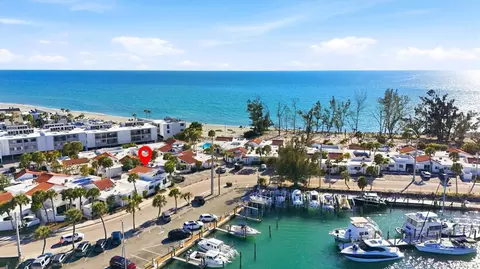 1585 Tarpon Center Dr #29, Venice, FL 34285