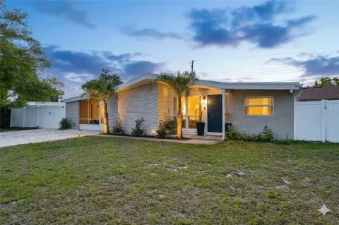 2416 Emory Ave, Bradenton, FL 34207