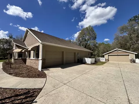 Exterior - 1815 SE 89th Ln, Ocala, FL 34480 photo 4 of 11