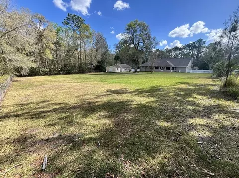 Exterior - 1815 SE 89th Ln, Ocala, FL 34480 photo 7 of 11