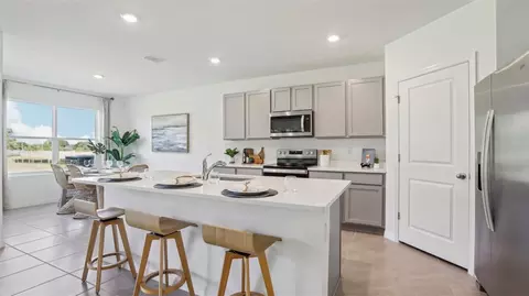 11104 Curving Creek Loop, Parrish, FL 34219 photo 3