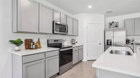 11104 Curving Creek Loop, Parrish, FL 34219 photo 5