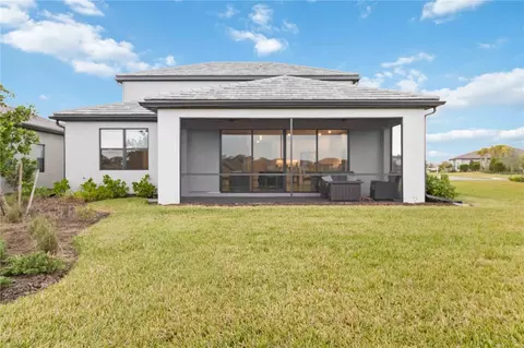 6207 Talon Preserve Dr, Nokomis, FL 34275