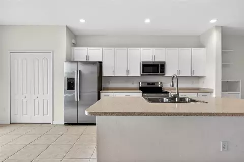 Kitchen - 8667 Canyon Creek Trl, Parrish, FL 34219 photo 3 of 3