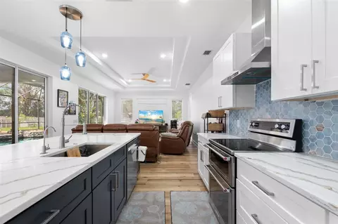 Kitchen - 11439 57th St E, Parrish, FL 34219 photo 2 of 4