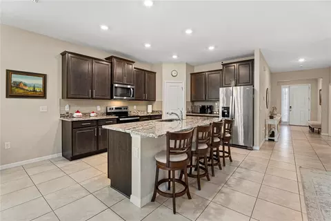 Kitchen - 16478 Woodside Gln, Parrish, FL 34219 photo 4 of 7