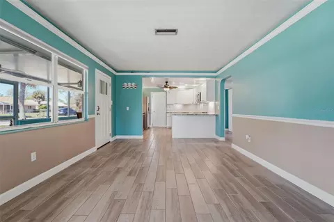 Living - 2400 Pine Ct, Nokomis, FL 34275 photo 3 of 6