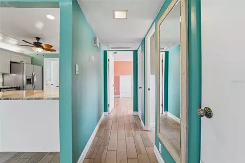 Entry Way - 2400 Pine Ct, Nokomis, FL 34275 photo 1 of 2