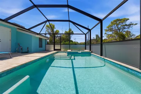 Exterior - 2400 Pine Ct, Nokomis, FL 34275 photo 11 of 15