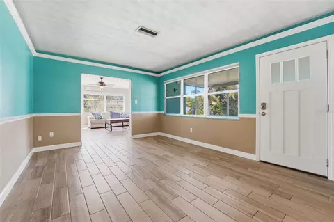 Living - 2400 Pine Ct, Nokomis, FL 34275 photo 1 of 6