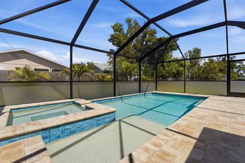Exterior - 2400 Pine Ct, Nokomis, FL 34275 photo 12 of 15