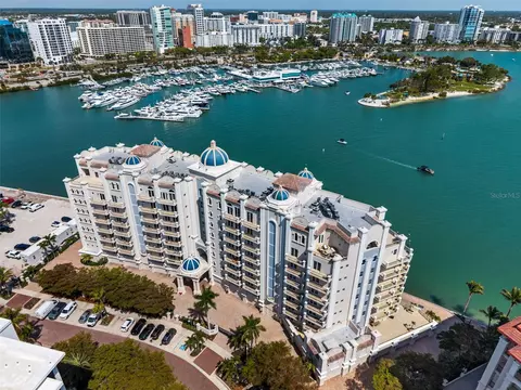 464 Golden Gate Pt #703, Sarasota, FL 34236