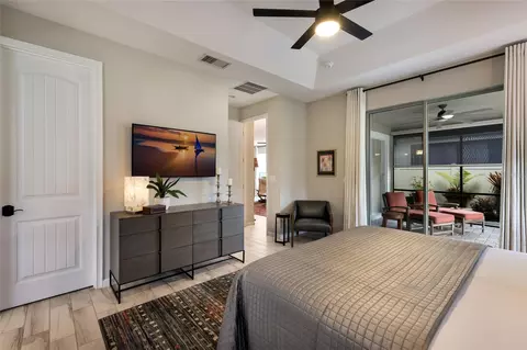 Bedroom - 11826 Brookside Dr, Bradenton, FL 34211 photo 2 of 6