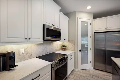 Kitchen - 11826 Brookside Dr, Bradenton, FL 34211 photo 3 of 6