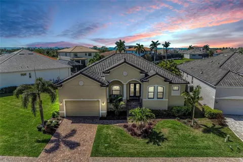 6224 Signature Pointe Ln, Bradenton, FL 34210
