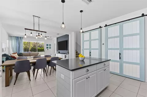 Kitchen - 1316 Thornbury Dr, Parrish, FL 34219 photo 3 of 4