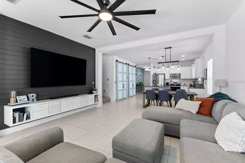 Entry Way - 1316 Thornbury Dr, Parrish, FL 34219 photo 1 of 2