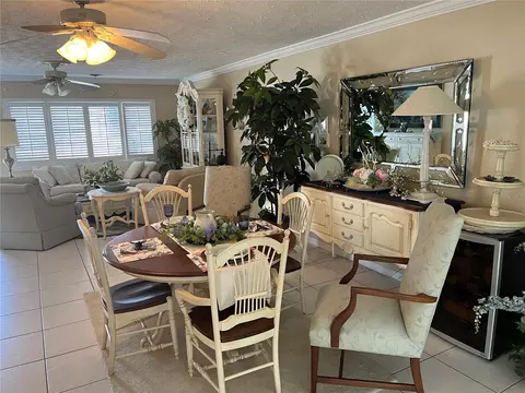 Dining - 3704 100th St W, Bradenton, FL 34210 photo 2 of 6