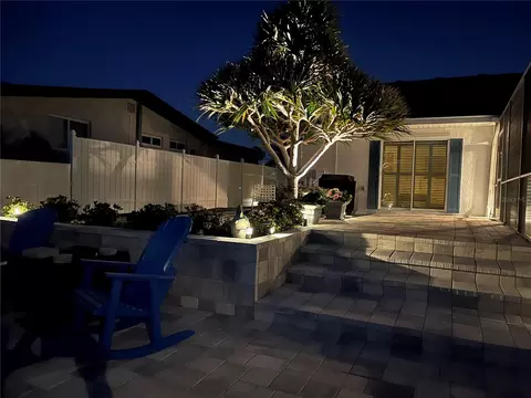 Exterior - 3704 100th St W, Bradenton, FL 34210 photo 5 of 10