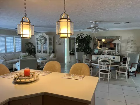 Dining - 3704 100th St W, Bradenton, FL 34210 photo 5 of 6