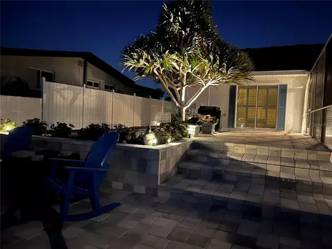 Exterior - 3704 100th St W, Bradenton, FL 34210 photo 4 of 10