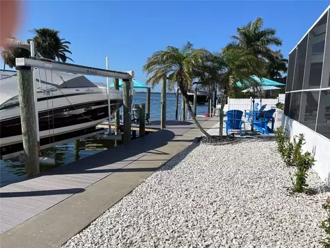 Exterior - 3704 100th St W, Bradenton, FL 34210 photo 7 of 10