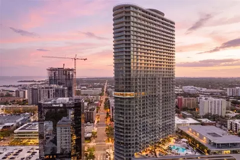 400 Central Ave #2307, Saint Petersburg, FL 33701