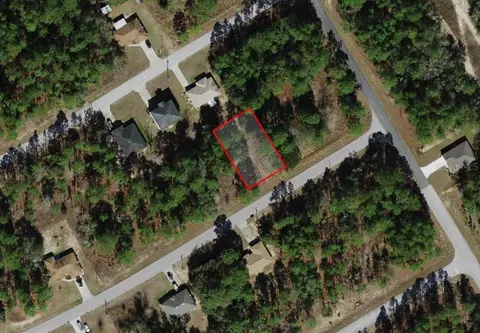 829 W Smallman Pl, Citrus Springs, FL 34434