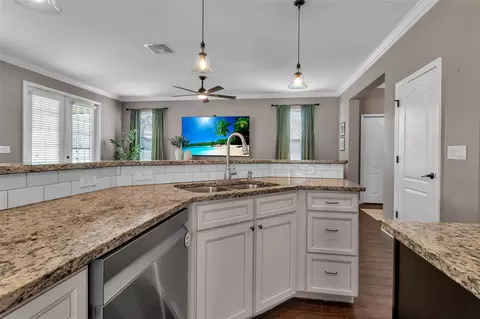 Kitchen - 3008 91st Ave E, Parrish, FL 34219 photo 5 of 8