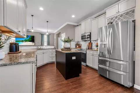 Kitchen - 3008 91st Ave E, Parrish, FL 34219 photo 4 of 8
