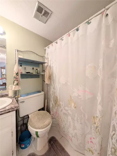 Bath - 3624 Lake Bayshore Dr #K-303, Bradenton, FL 34205 photo 1 of 5