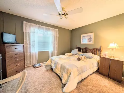 Bedroom - 3624 Lake Bayshore Dr #K-303, Bradenton, FL 34205 photo 1 of 7