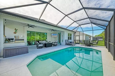 Exterior - 4419 Renwick Dr, Parrish, FL 34219 photo 4 of 5