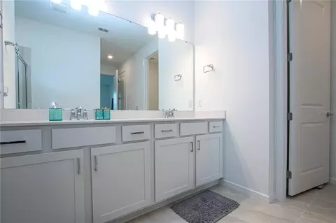 Bath - 9457 Shorebird Ct, Parrish, FL 34219 photo 2 of 4