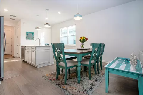 Dining - 9457 Shorebird Ct, Parrish, FL 34219 photo 2 of 2