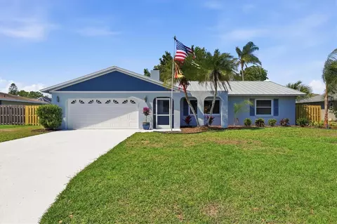 1534 Georgetowne Ln, Sarasota, FL 34232