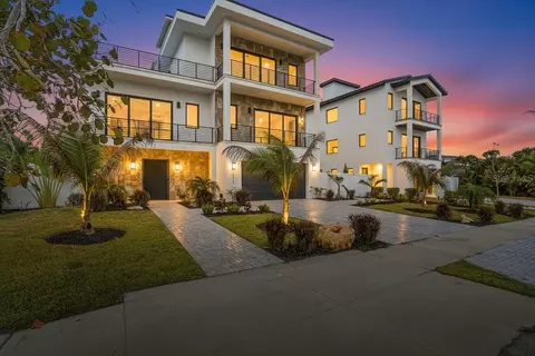1210 Gulf Blvd, Englewood, FL 34223