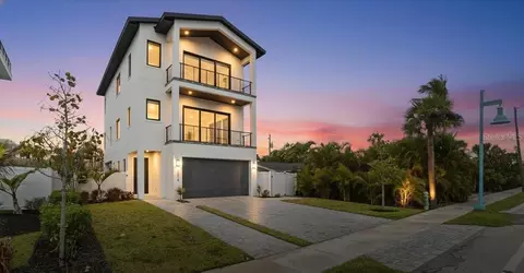 1214 Gulf Blvd, Englewood, FL 34223
