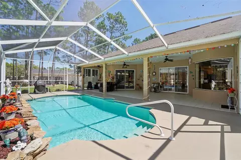 Exterior - 13176 Cooper Rd, Spring Hill, FL 34609 photo 4 of 8