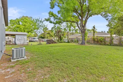 Exterior - 3707 20th St E, Bradenton, FL 34208 photo 2 of 3