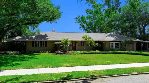 1714 South Dr, Sarasota, FL 34239