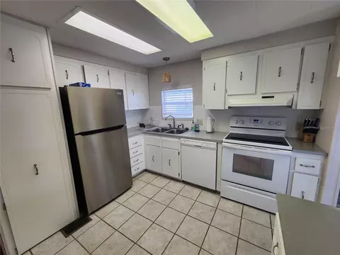 808 53rd Ave E #256, Bradenton, FL 34203 photo 4