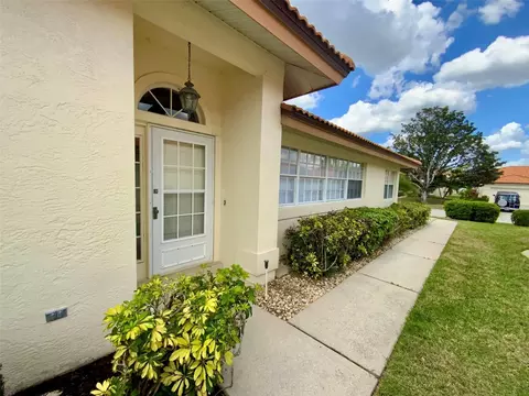 Exterior - 4310 Murfield Dr E, Bradenton, FL 34203 photo 5 of 8