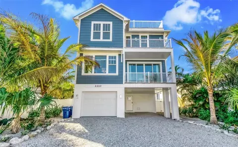 2210 Avenue A, Bradenton Beach, FL 34217
