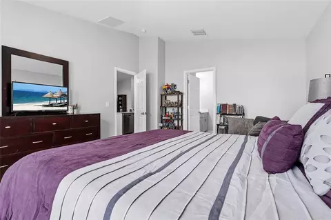 Bedroom - 12824 Bent Twig Dr, Riverview, FL 33579 photo 4 of 11