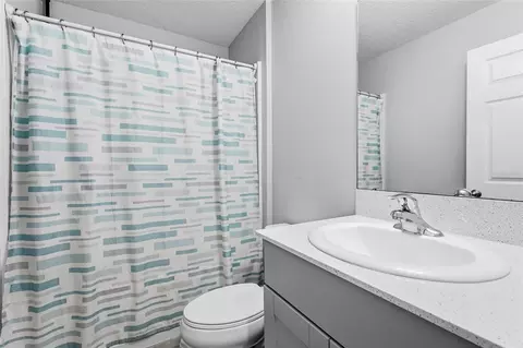 Bath - 12824 Bent Twig Dr, Riverview, FL 33579 photo 4 of 4