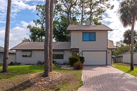 2631 Fiesta Dr, Venice, FL 34293