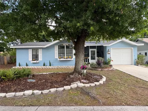4045 Palau Dr, Sarasota, FL 34241